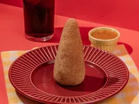 Coxinha de Batata de Carne — detalhe