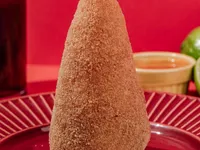 Coxinha de Batata de Frango — detalhe
