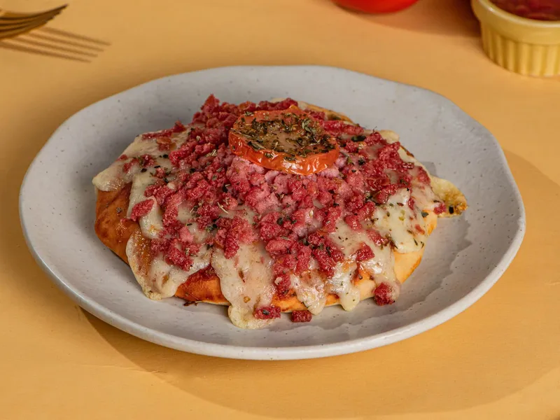 Pizza de Calabresa da Sauté Salgados