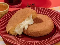 Bolinha de Queijo — detalhe