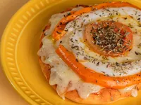 Pizza de 4 Queijos — detalhe