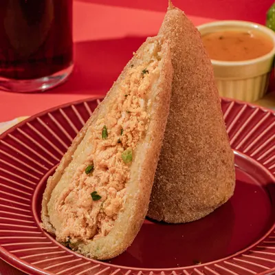 Coxinha de Batata de Frango da Sauté Salgados