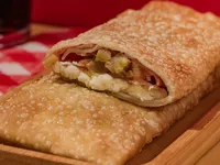 Pastelão de Presunto e Queijo — detalhe