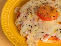 Pizza Presunto e Queijo — detalhe