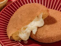 Bolinha de Queijo — detalhe