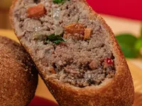 Bola de Carne — detalhe