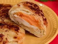 Croissant de 4 Queijos — detalhe